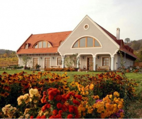  Koczor Winery & Guesthouse  Балатонфюред